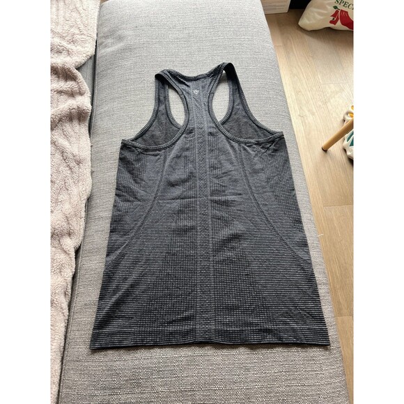 Lululemon Swiftly Tech Tank Striped - Picture 2 of 3